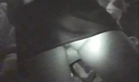 Sally cô gái mất nó trong cống, clip xes nhat ban không do dự,