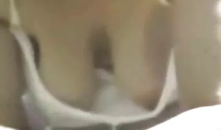 Maria clip sex nu sinh nhat ban và Leonid trong video