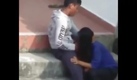 Làm clip sẽ nhật tình với nhau