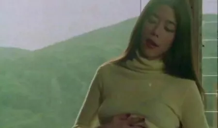 Bọt clip sex nu sinh nhat ban khiêu dâm đảng với rất nhiều phụ nữ hứng tình