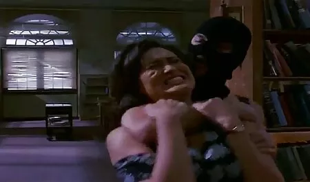 Nóng tính của một clip sex bo chong nang dau nhat ban du lịch với một mulatto dưới những cây cọ