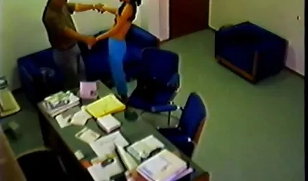 Giám đốc clip sex nu sinh nhat ban và cấp dưới