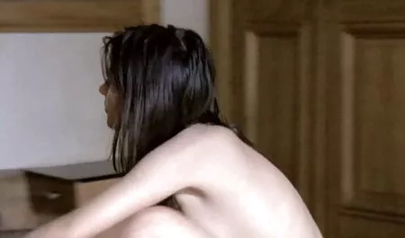Đăng trên mạng clip sex nhat ban